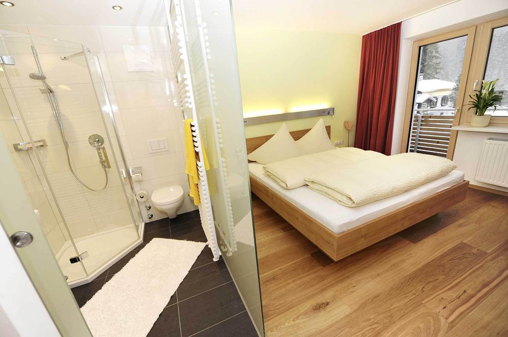 Valbella Bed & Breakfast Partenen Quarto foto
